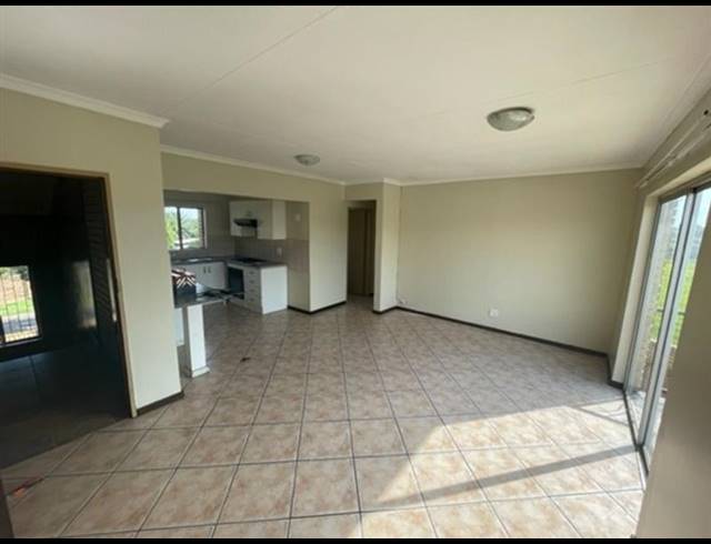 2 BEDROOM PROPERTY TO RENT IN RAVENSKLIP